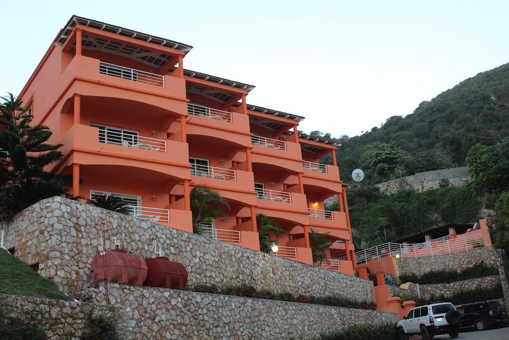 Rival Hotel Cap-Haitien Exterior photo